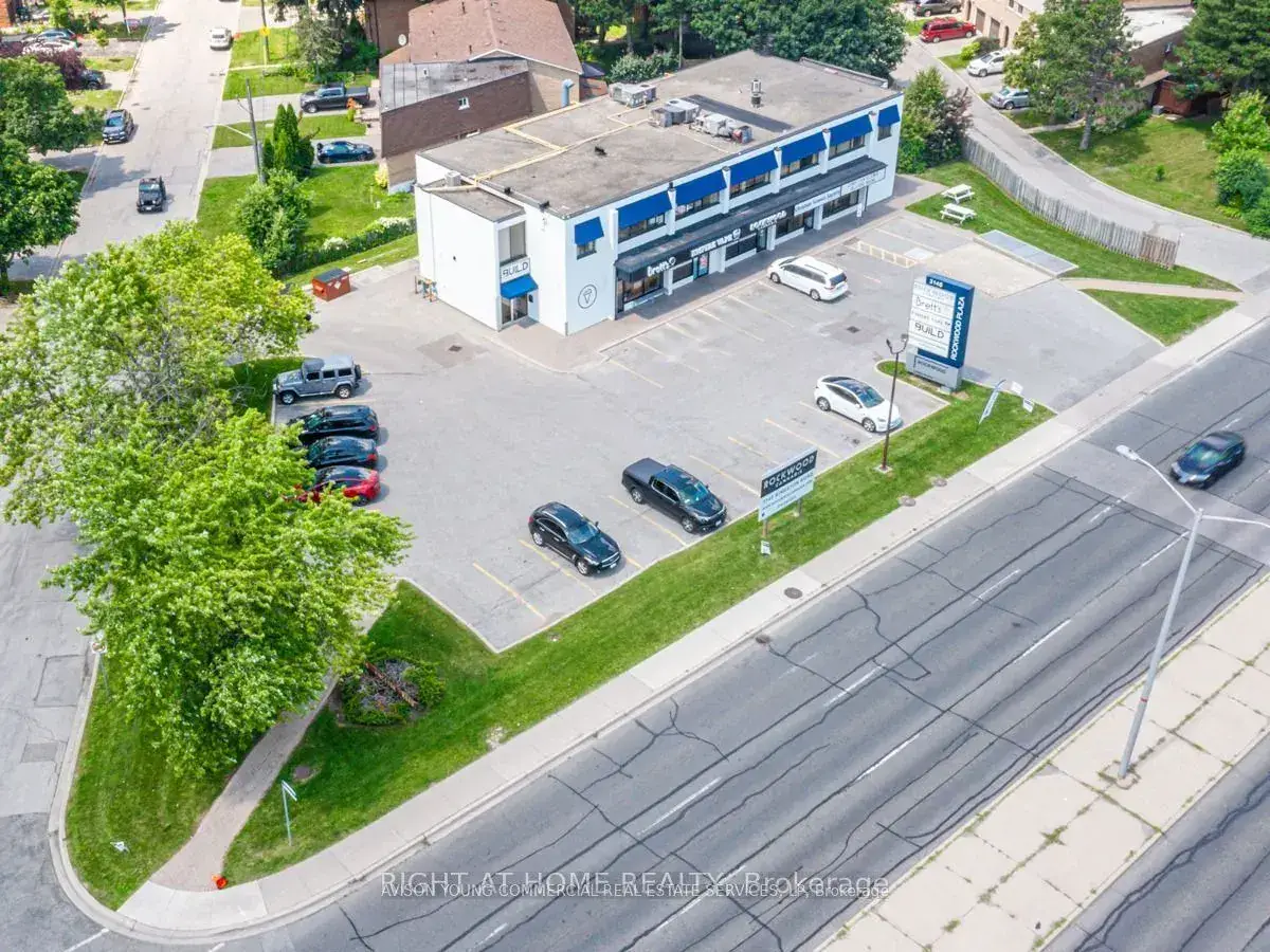 3148 Kingston Rd commercial plaza in Cliffcrest, Toronto